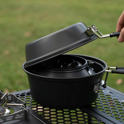 Lichtgewicht campingkookgerei  - Camping Cooking Set With Kettle recensie en prijs